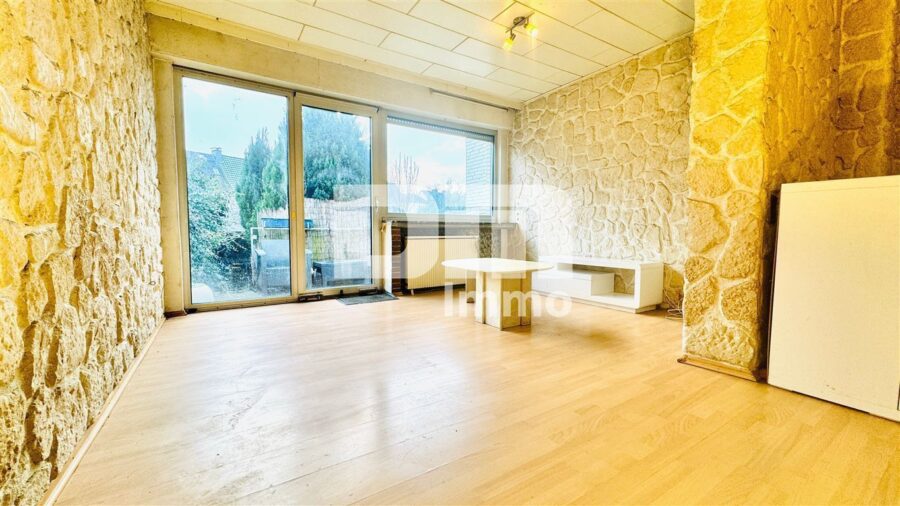 (R)eserviert!Wunderschönes Reihenhaus in exponierter Lage mit Traumgarten - EG Wohn-/Esszimmer